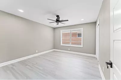 7718 Dillon Street, Houston, TX 77061 - Photo 14