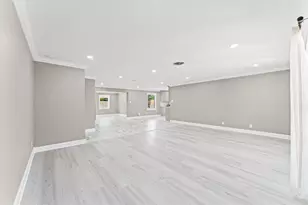7718 Dillon St, Houston, TX 77061 - Photo 10