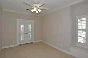 6215 Sutherland Square, Houston, TX 77081 - Photo 6