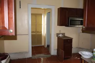 919 Winnie St, Galveston, TX 77550 - Photo 10