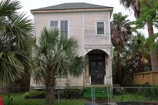 919 Winnie St, Galveston, TX 77550 - Photo 1