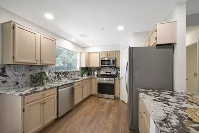 8910 Driftstone Drive, Spring, TX 77379 - Photo 10