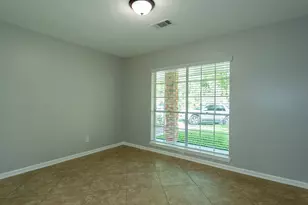 7403 Tall Pines Dr, Houston, TX 77088 - Photo 16