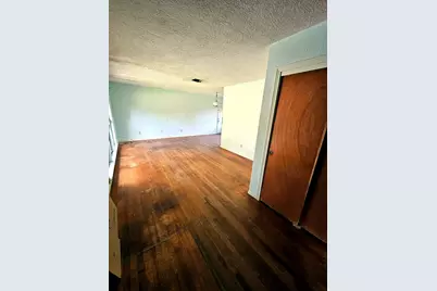 219 Carnation Street, Lake Jackson, TX 77566 - Photo 8