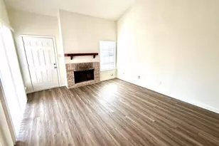 11983 Bob White Dr, Houston, TX 77035 - Photo 2
