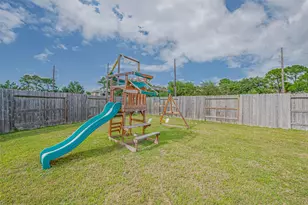 602 Willow Briar Dr, Houston, TX 77090 - Photo 46