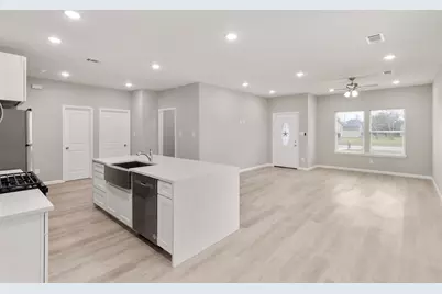 206 S Brownell Street, La Porte, TX 77571 - Photo 8