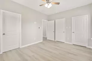 206 S Brownell St, La Porte, TX 77571 - Photo 14