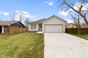 206 S Brownell St, La Porte, TX 77571 - Photo 1