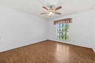 8834 Sandstone St, Houston, TX 77036 - Photo 18