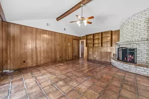 8834 Sandstone St, Houston, TX 77036 - Photo 6