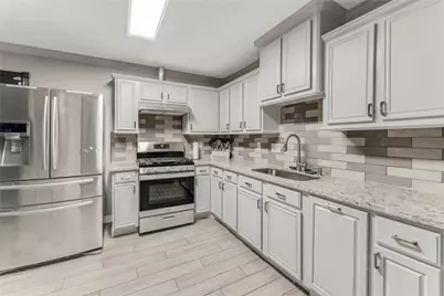 13751 Sablesprings Lane, Houston, TX 77014 - Photo 14