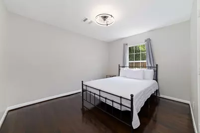617 Frisco Street, Houston, TX 77022 - Photo 8