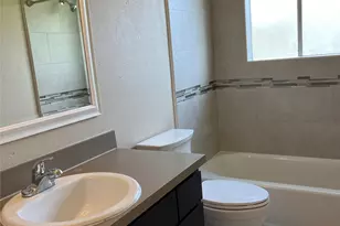 8415 Blacksmith Dr, Houston, TX 77064 - Photo 14