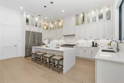 13034 Memorial Drive, Houston, TX 77079 - Photo 26