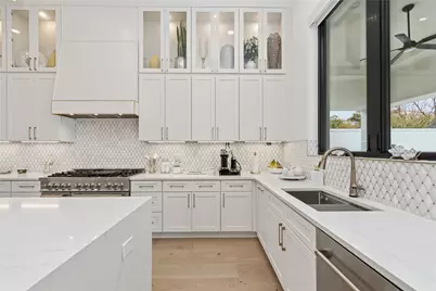 13034 Memorial Drive, Houston, TX 77079 - Photo 28