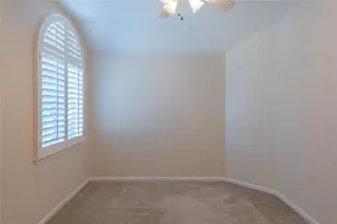 111 Regan Mead Ct, The Woodlands, TX 77382 - Photo 16