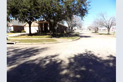 1918 Appleton Drive, Missouri City, TX 77489 - Photo 2