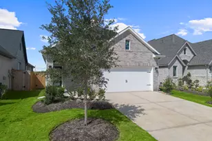 2858 Orange Leaf Dr, Fulshear, TX 77423 - Photo 2