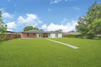 1407 Avenue I, Houston, TX 77587 - Photo 24