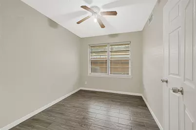 1407 Avenue I, Houston, TX 77587 - Photo 12