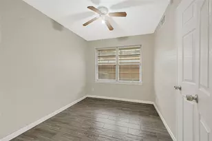 1407 Avenue I, Houston, TX 77587 - Photo 12