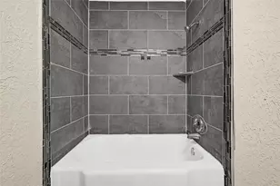1407 Avenue I, Houston, TX 77587 - Photo 10