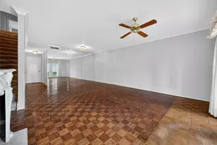 360 Wilcrest Dr, Houston, TX 77042 - Photo 4
