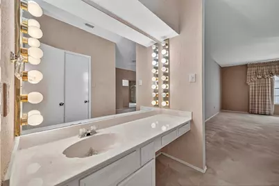 360 Wilcrest Drive #360, Houston, TX 77042 - Photo 38