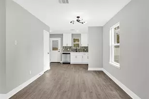 6024 Jackson Ln, Texas City, TX 77591 - Photo 8