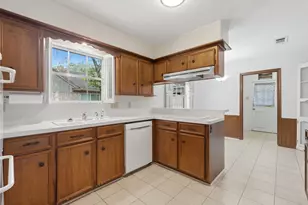 2111 Riverlawn Dr, Houston, TX 77339 - Photo 14
