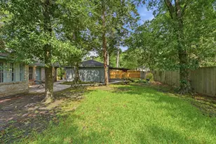 2111 Riverlawn Dr, Houston, TX 77339 - Photo 30