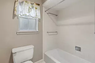 2111 Riverlawn Dr, Houston, TX 77339 - Photo 22