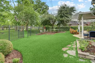 18 Dartmoor Ct, Sugar Land, TX 77479 - Photo 34