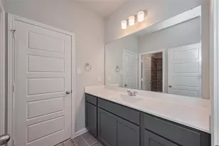 1070 Comal Trl, Dayton, TX 77535 - Photo 28