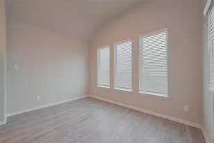 1070 Comal Trl, Dayton, TX 77535 - Photo 20