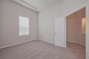 1070 Comal Trl, Dayton, TX 77535 - Photo 8