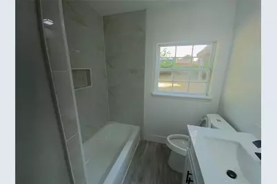 610 Fostoria Lane, Houston, TX 77076 - Photo 12