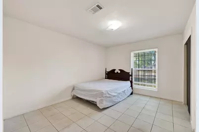 9002 Bunny Run Drive, Houston, TX 77088 - Photo 10