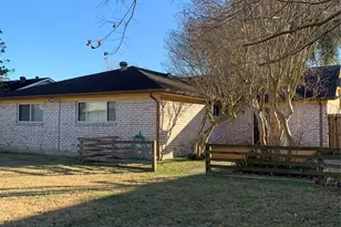 12418 South Dr, Houston, TX 77099 - Photo 2