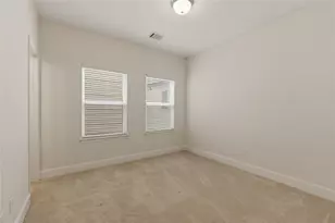 960 W 24th St, Houston, TX 77008 - Photo 28