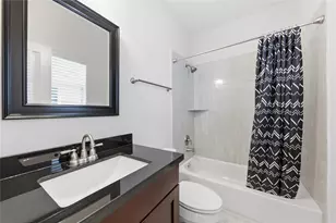 960 W 24th St, Houston, TX 77008 - Photo 30