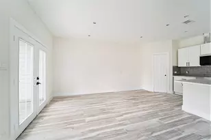 9807 Bamboo Rd, Houston, TX 77041 - Photo 16