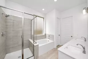 606 Round Lake Dr, Rosenberg, TX 77469 - Photo 18