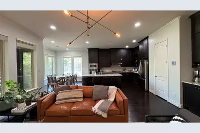 27 Jonquil Place, Tomball, TX 77375 - Photo 4