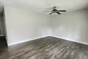 9110 Kentshire Dr, Houston, TX 77078 - Photo 2