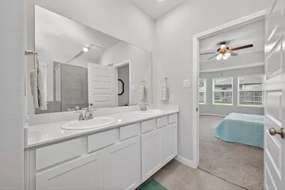 2322 E Winding Pines Drive, Tomball, TX 77375 - Photo 32