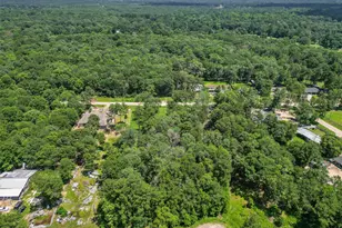 19136 Durham Ct, New Caney, TX 77357 - Photo 2