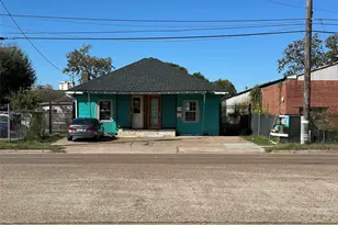 304 Lockwood Dr, Houston, TX 77011 - Photo 2