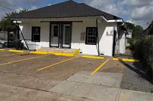 304 Lockwood Dr, Houston, TX 77011 - Photo 2